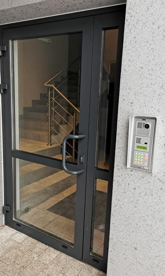 Apartament Raciborska 1 Краков Экстерьер фото